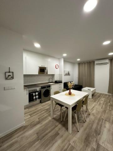 Apartamentos 1240 Benlloch Valensiya Dış mekan fotoğraf